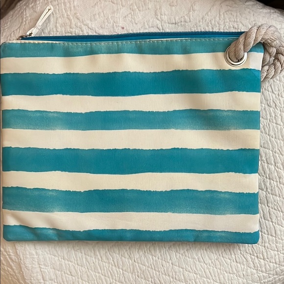 Striped Flamingo Clutch with cooler lining - Picture 3 of 6